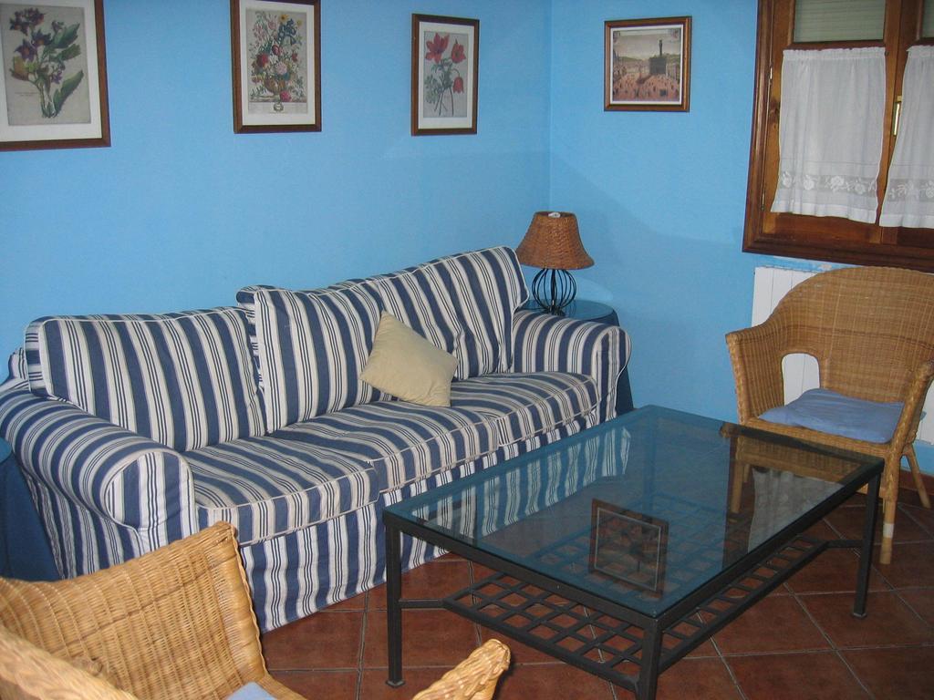Apartamentos El Pajar Del Abuelo Peralejos de las Truchas Room photo
